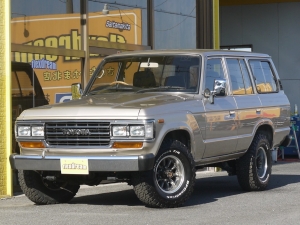 ランクル６０ＦＪ６２Ｇ　ゴールド　角目　ロールーフ