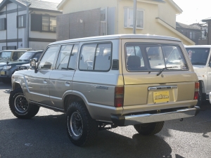 ランクル６０ＦＪ６２Ｇ　ゴールド　角目　ロールーフ