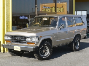 ランクル６０ＦＪ６２Ｇ　ゴールド　角目　ロールーフ