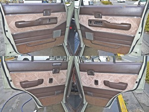 ランクル６０ディーゼルターボ　オートマ　丸目　ベージュ