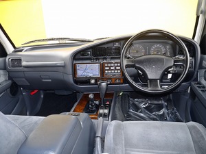 ランクル８０特別仕様車　メモリアルパッケージ　リフトアップ