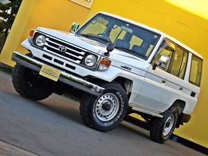 ランクル７０ディーゼル　丸目フェイス　オートマ