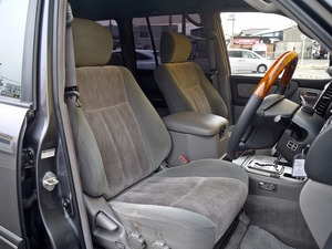 ランクル１００中期５速オートマ　シグナス純正ＡＷ　最終モデル仕様