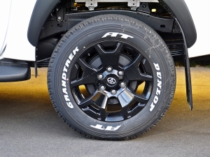 ハイラックスＬＩＮＥ－Ｘ　Ｂｌａｃｋ　Ｒａｌｌｙ　Ｅｄｉｔｉｏｎ