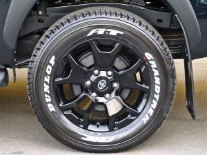 ハイラックス新車　ＡＲＢキャノピー　ブラック　ブラックラリー