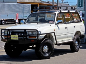 ランクル８０４ｘ４　ＡＲＢ　角目四灯　リフトアップ