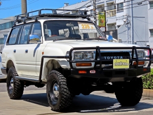 ランクル８０４ｘ４　ＡＲＢ　角目四灯　リフトアップ