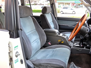 ランクル８０４ｘ４　ＡＲＢ　角目四灯　リフトアップ