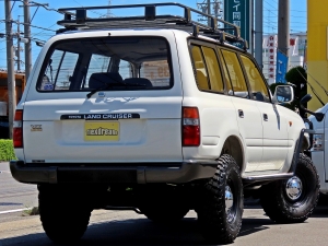 ランクル８０４ｘ４　ＡＲＢ　角目四灯　リフトアップ