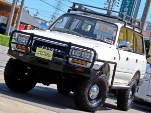 ランクル８０４ｘ４　ＡＲＢ　角目四灯　リフトアップ