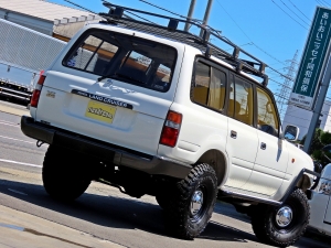 ランクル８０４ｘ４　ＡＲＢ　角目四灯　リフトアップ
