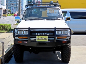 ランクル８０４ｘ４　ＡＲＢ　角目四灯　リフトアップ