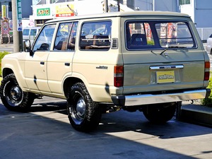 ランクル６０丸目　ディーゼルターボ　マニュアル