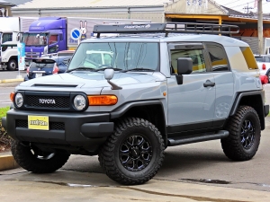 ＦＪクルーザートレイル仕様　セメントグレー　リフトアップ
