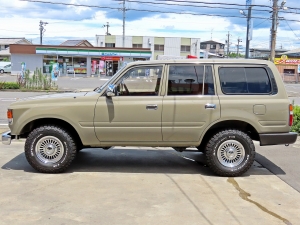 ランクル８０クラシックコンプリート　丸目換装　ベージュ