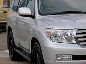 ランクル２００シルバー　革シート　ＭＫＷ　ＭＫ６６