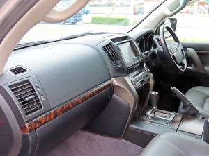 ランクル２００シルバー　革シート　ＭＫＷ　ＭＫ６６