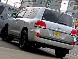 ランクル２００シルバー　革シート　ＭＫＷ　ＭＫ６６