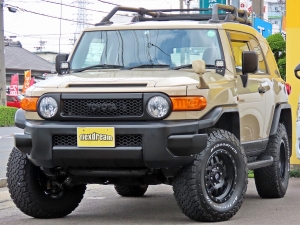ＦＪクルーザーベージュ　リフトアップ　トレイル仕様