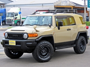 ＦＪクルーザーベージュ　リフトアップ　トレイル仕様