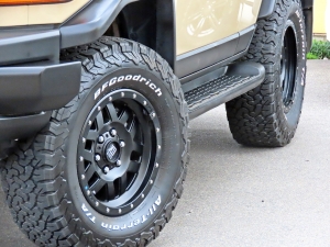 ＦＪクルーザーベージュ　リフトアップ　トレイル仕様