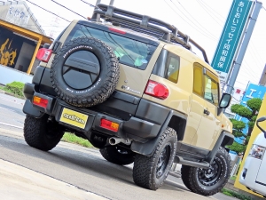 ＦＪクルーザーベージュ　リフトアップ　トレイル仕様