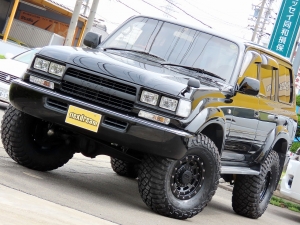 ランクル８０ランクル８０　ブラック　角目四灯　４ｘ４　ＡＲＢ
