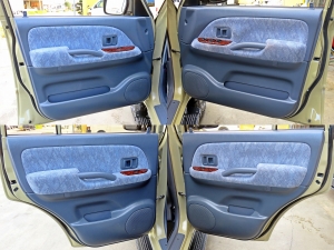 ランクルプラドクラシック　丸目　アウトドア　レジャー　キャンプ　日帰り　おしゃれ　車中泊　