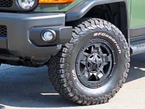ＦＪクルーザーアーミーグリーン　リフトアップ　トレイル仕様カスタム」