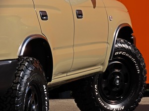 ハイラックスサーフ１８５サーフ　クラシックコンプリート　ベージュ