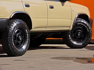 ハイラックスサーフ１８５サーフ　クラシックコンプリート　ベージュ
