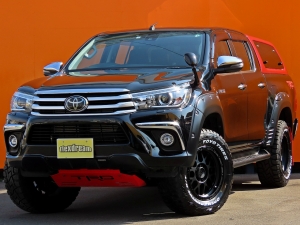 ハイラックスブラック　ＴＲＤキャノピー　オーバーフェンダー