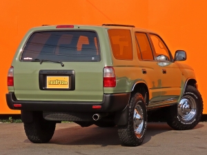 ハイラックスサーフクラシックコンプリート　シダーグリーン　ＴＯＹＯＴＡロゴグリル
