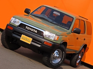 ハイラックスサーフクラシックコンプリート　シダーグリーン　ＴＯＹＯＴＡロゴグリル