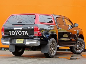 ハイラックスキャノピー　TRD　グリル