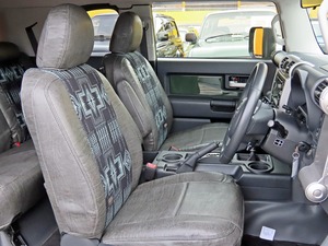 ＦＪクルーザーアーミーグリーン　トレイル仕様カスタム　ルーフパネル同色