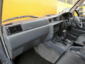 ランクル８０キャンプ　アウトドア　レジャー　４ＷＤ　ＳＵＶ