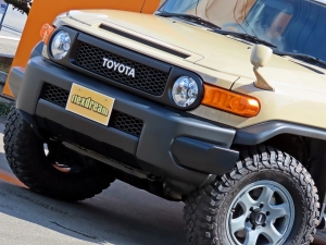 ＦＪクルーザーリフトアップ　オフロードＰＫＧ　ビルシュタイン