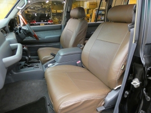 ランクル８０キャンプ　アウトドア　レジャー　４ＷＤ　ＳＵＶ