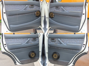 ランクル８０最終モデル　ＧＸ　観音開き　ディーゼルターボ