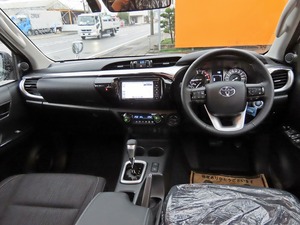 ハイラックス即納可　登録済み未使用車　シルバー