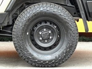 ＦＪクルーザーベージュ　４ｘ４ＡＲＢ　リフトアップ