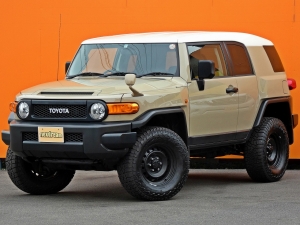 ＦＪクルーザーベージュ　４ｘ４ＡＲＢ　リフトアップ