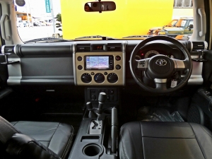 ＦＪクルーザーベージュ　４ｘ４ＡＲＢ　リフトアップ
