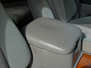 ランクル１００グレー　リフトアップ　ＴＯＹＯＴＡロゴグリル