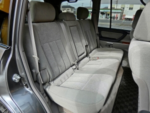 ランクル１００グレー　リフトアップ　ＴＯＹＯＴＡロゴグリル