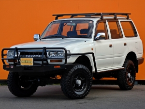 ランクル８０４ｘ４ＡＲＢ　ディーゼル　マニュアル　リフトアップ