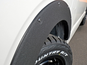 ハイエースバンTRDフロントスポイラー　車中泊　ベッドキット