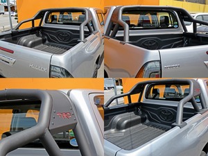 ハイラックスタコマックス　ＴＲＤロールバー　シルバー
