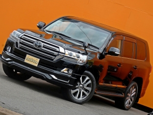 ランクル２００キャンプ　アウトドア　レジャー　４ＷＤ　ＳＵＶ